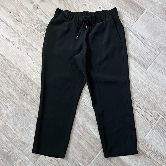 LULULEMON | On The Fly Crop Pants 23" in Black, Size 8 - Picture 2 of 12